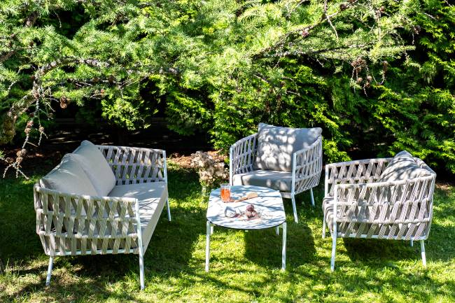 "Диего" лаунж-зона 4-местная плетеная из роупа (веревки), каркас алюминиевый белый, роуп бежевый "Диего" лаунж-зона 4-местная плетеная из роупа (веревки), каркас алюминиевый белый, роуп бежевый