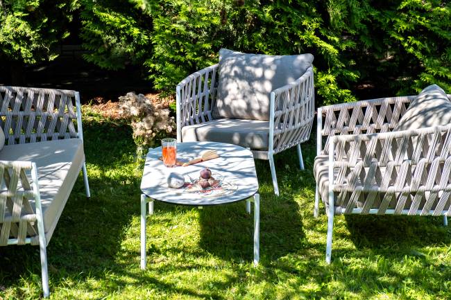 "Диего" лаунж-зона 4-местная плетеная из роупа (веревки), каркас алюминиевый белый, роуп бежевый "Диего" лаунж-зона 4-местная плетеная из роупа (веревки), каркас алюминиевый белый, роуп бежевый