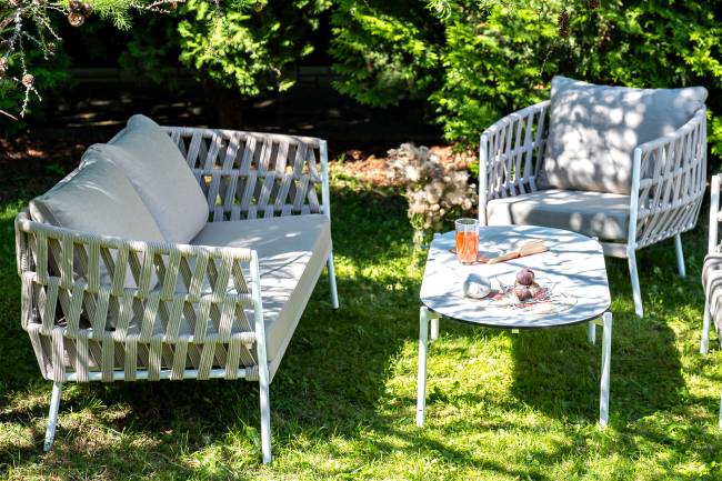 "Диего" лаунж-зона 4-местная плетеная из роупа (веревки), каркас алюминиевый белый, роуп бежевый "Диего" лаунж-зона 4-местная плетеная из роупа (веревки), каркас алюминиевый белый, роуп бежевый