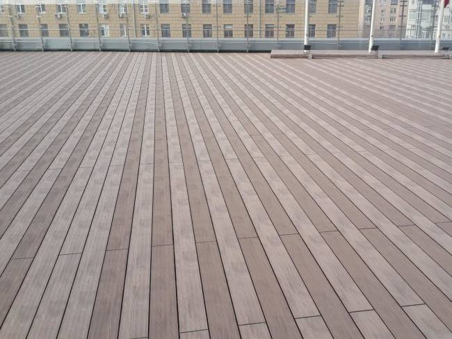 Террасная доска WOOZEN DN25 от LG HAUSYS, цена за пог. метр Террасная доска WOOZEN DN25 от LG HAUSYS, цена за пог. метр