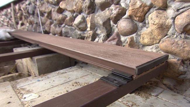 Террасная доска WOOZEN DN25 от LG HAUSYS, цена за пог. метр Террасная доска WOOZEN DN25 от LG HAUSYS, цена за пог. метр